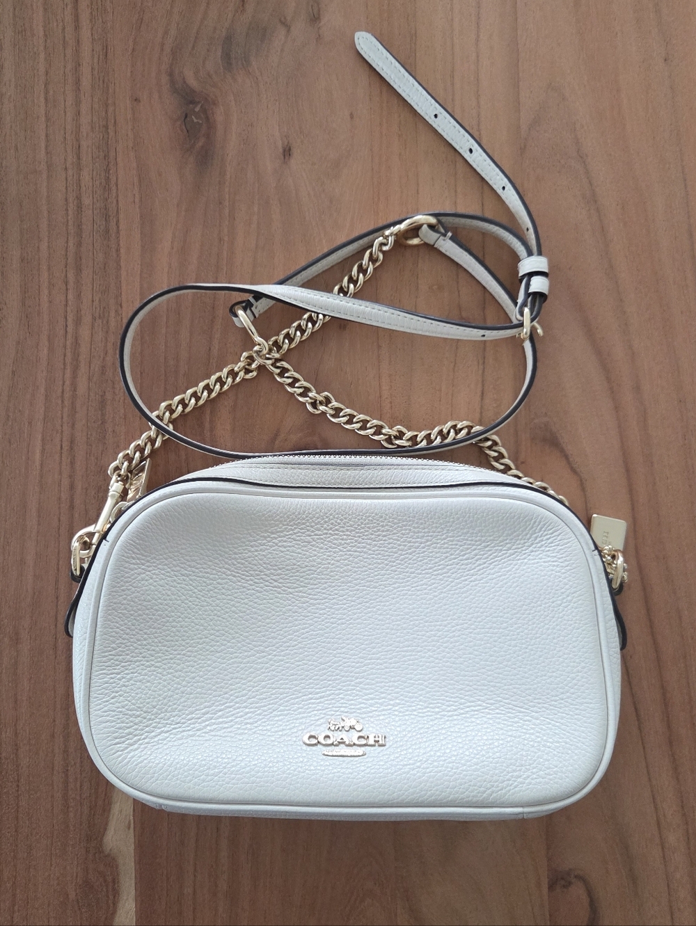 Coach Isla Chain Crossbody Bag. Ivory